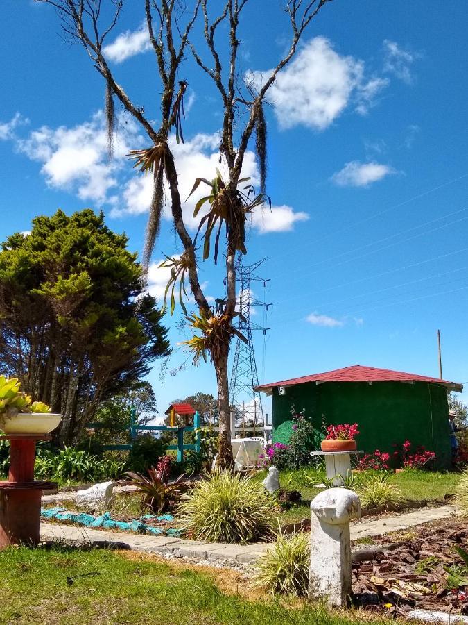 Hospedaje Santaelena -Chalets De Montana- Santa Elena  Eksteriør billede
