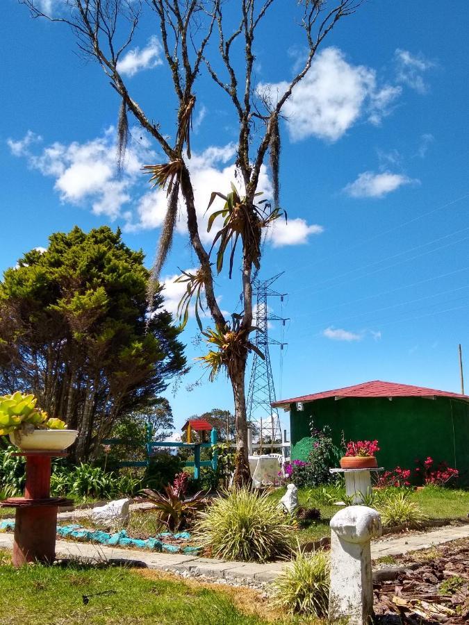 Hospedaje Santaelena -Chalets De Montana- Santa Elena  Eksteriør billede